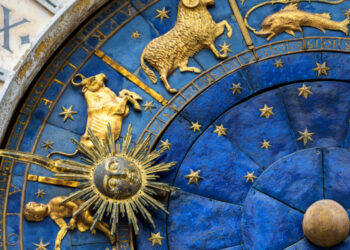 Εξω έπεσαν οι αστρολόγοι για το 2020, κανείς δεν προέβλεψε τη πανδημία -Τι λένε για το νέο έτος