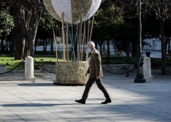 Κορωνοϊός: Η μετάλλαξη αλλάζει τα σχέδια – Νέα μέτρα και διαρκής συναγερμός
