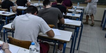 Πανελλαδικές: Πώς θα «δουλεύει» το νέο σύστημα εισαγωγής στα ΑΕΙ