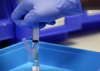 Εμβόλιο για τον κορωνοϊό: Ποια είναι η διαδικασία μέσω SMS -Πώς θα απαντάμε θετικά ή αρνητικά για το ραντεβού