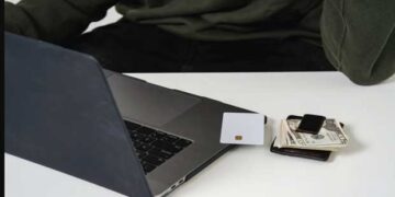 Επιδότηση μικρών επιχειρήσεων για δημιουργία e-shop