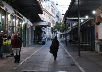 Lockdown: Ποια καταστήματα θα λειτουργήσουν στις 7 και ποια στις 14 Δεκεμβρίου