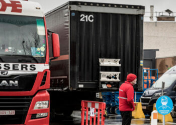 Η Κομισιόν στέλνει το εμβόλιο της Pfizer στις 27 χώρες της ΕΕ