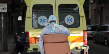 Κορωνοϊός: 2199 νέα κρούσματα – 596 διασωληνωμένοι και 111 νέοι θάνατοι σήμερα 1/12