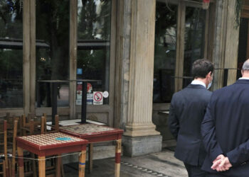 Lockdown: Ανακοινώσεις Πέτσα για τον οδικό χάρτη των εορτών -Τι θα παραμείνει κλειστό