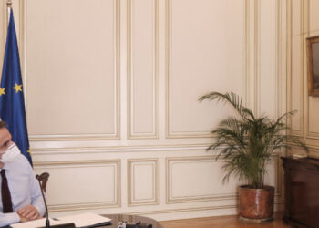 Μητσοτάκης: Να αποφύγουμε αναζωπύρωση της επιδημίας -Ο εμβολιασμός θα ξεκινήσει αρχές Ιανουαρίου