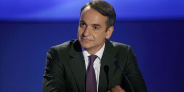 Μητσοτάκης: Τα Χριστούγεννα μάξιμουμ με εννέα άτομα στο σπίτι -Επρεπε να κλείσουμε νωρίτερα τη Θεσσαλονίκη