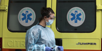 Αγωνία για μωρό στη Θεσσαλονίκη: Υπέστη απόφραξη αεραγωγού -Εστησε επιχείρηση η ΕΛ.ΑΣ.