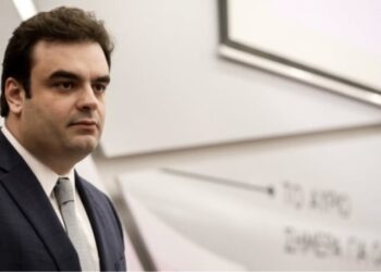 Κορωνοϊός – Πιερρακάκης: Θα υπάρχει απόδειξη εμβολιασμού – Διευκρίνιση για το ρόλο των φαρμακείων