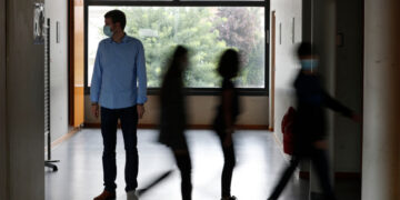 Πέτσας: Προτεραιότητα της κυβέρνησης να ανοίξουν τα σχολεία όλων των βαθμίδων -4 Ιανουαρίου οι αποφάσεις, όλα τα σενάρια