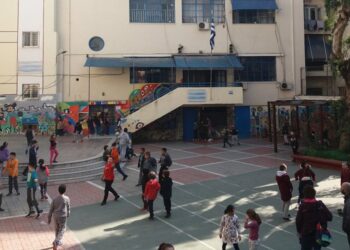 Lockdown: Προς άνοιγμα των σχολείων τον Ιανουάριο – Τι λένε οι ειδικοί