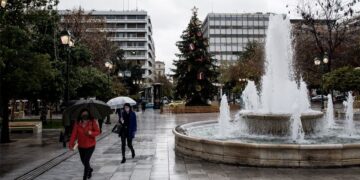 Κορωνοϊός: Το ρεβεγιόν της εποχής Covid – Τι πρέπει να κάνουμε ως επισκέπτες και τι ως οικοδεσπότες