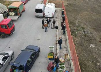 Στο ΤΕΒΑ, τα συσσίτια Κοζάνης, Πτολεμαΐδας, Σιάτιστας, το Γηροκομείο και άλλες δομές διανεμήθηκαν τα αγαθά της λαϊκής αγοράς του Σαββάτου της Κοζάνης