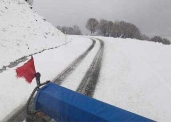 Τα πρώτα χιόνια στα Ορεινά Γρεβενά-Επί ποδός η Πολιτική Προστασία του Δήμου Γρεβενών σε Βασιλίτσα, Σαμαρίνα και Σμίξη