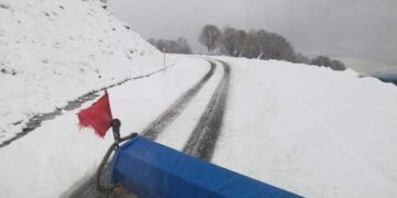 Τα πρώτα χιόνια στα Ορεινά Γρεβενά-Επί ποδός η Πολιτική Προστασία του Δήμου Γρεβενών σε Βασιλίτσα, Σαμαρίνα και Σμίξη