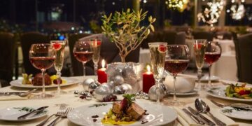 Παπαευαγγέλου για ρεβεγιόν: Αρκούν 8 λεπτά για να γίνει διασπορά σε ένα σπίτι με 20 καλεσμένους