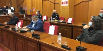 Στα γραφεία των Δημάρχων για πρώτη φορά η αναφορά του ΕΟΔΥ για τα θετικά κρούσματα- Τι αναφέρεται στο «ΕΜΠΙΣΤΕΥΤΙΚΟ» έγγραφο