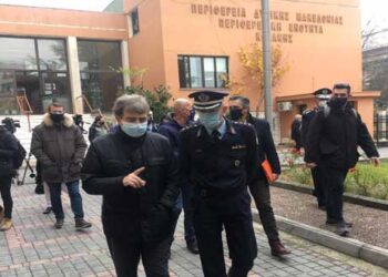 Χρυσοχοΐδης: “Είμαστε αποφασισμένοι να βάλουμε φρένο στην πανδημία στο Ν. Κοζάνης – Έχουμε σχέδιο – Θα εφαρμοστούν όλα τα μέτρα για την εξάπλωση της πανδημίας” -VIDEO