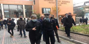 Χρυσοχοΐδης: “Είμαστε αποφασισμένοι να βάλουμε φρένο στην πανδημία στο Ν. Κοζάνης – Έχουμε σχέδιο – Θα εφαρμοστούν όλα τα μέτρα για την εξάπλωση της πανδημίας” -VIDEO