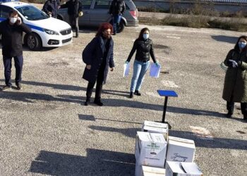 Παρεμβάσεις υποστήριξης των Ρομά στην Πτολεμαΐδα από τον Δήμο Εορδαίας – Είδη απολύμανσης, θερμόμετρα και υποστηρικτικές υπηρεσίες (φάρμακα-γιατροί)