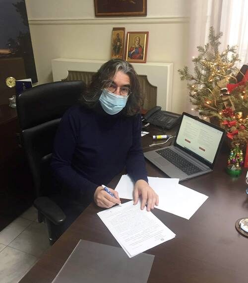 Δήμος Σερβίων: Υπογραφή Σύμβασης για την «Προμήθεια Οχημάτων Μηχανημάτων Έργου Και Εξοπλισμού Για Την Υποστήριξη Υπηρεσιών του Δήμου»