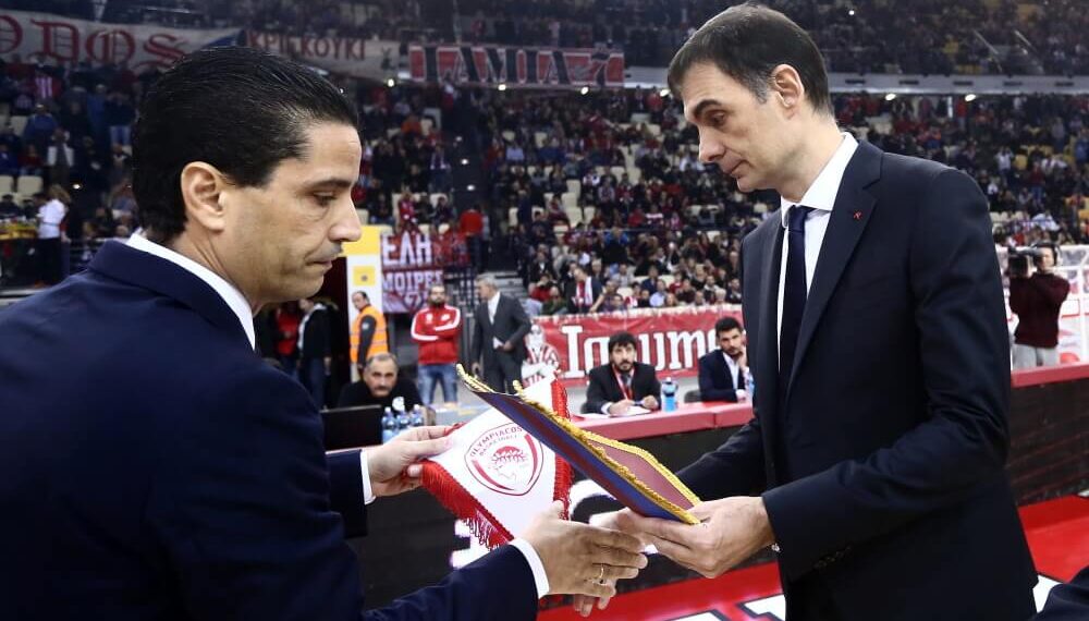 Πρώην VS νυν στο Τελ Αβίβ, «πονάει» στην Αγγλία ο Ολυμπιακός