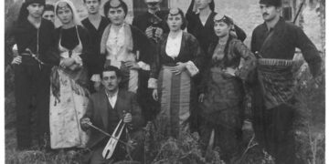 Από τη θεατρική Ποντιακή παράσταση «Ο Βέβαιας», το 1951 – Από τη στήλη του κ. Γ. Καζαντζή στον Παλμό 05/02/2020