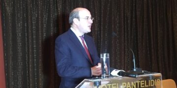 Εξαγγελίες Χατζηδάκη για Δίκαιη Μετάβαση: Φωτοβολταϊκά, Διασφάλιση Τηλεθέρμανσης, αποκατάσταση ορυχείων και πρόταση για ειδική οικονομική ζώνη