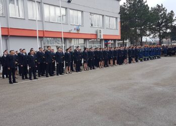 Αποφοίτησαν 96 Πυροσβέστες από τη Σχολή Πυροσβεστών Πτολεμαΐδας – φωτό και βίντεο