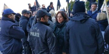 Κ. Βέττα: “πρόχειρα, χωρίς σχεδιασμό και πρόγραμμα η απολιγνιτοποίηση” – Τι είπε για τα γεγονότα πριν την ημερίδα στην Πτολεμαΐδα