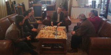 Συνάντηση του Λάζαρου Μαλούτα με δημάρχους της Κορινθίας για ζητήματα διαχείρισης απορριμμάτων