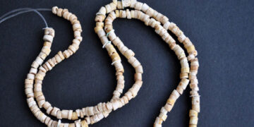 Κοσμήματα σε καύσεις παιδιών στην Κοζάνη της Νεολιθικής Εποχής – Από το ΕΘΝΟΣ