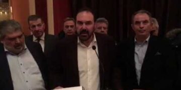 Αποχώρησαν δήμαρχοι και φορείς από την ημερίδα ΥΠΕΝ για την απολιγνιτοποίηση: “Η μετάβαση δεν μπορεί να γίνει βίαια” (VIDEO)