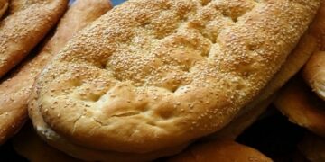 To μήνυμα του Σωματείου Αρτοποιών Πτολεμαΐδας: “Αποφύγετε φέτος την κατεψυγμένη λαγάνα”