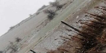 Πτολεμαΐδα: Nιφάδες μέσα στη βροχή