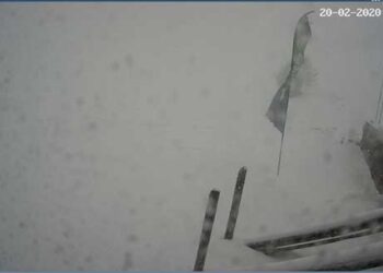 Έντονη χιονόπτωση αυτή τη στιγμή στη Βασιλίτσα