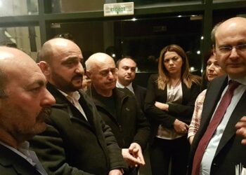 Συνάντηση Κ. Χατζηδάκη με αντιπροσωπεία των κατοίκων της Ακρινής για το θέμα της μετεγκατάστασης
