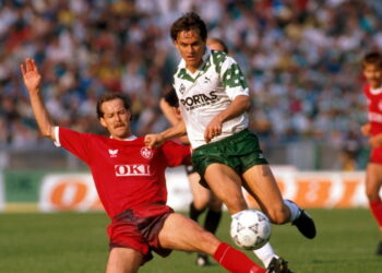 Η τρομερή σύμπτωση με την Καϊζερσλάουτερν και το… 45άρι της Βαλένθια