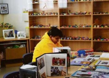 Έφυγε από τη ζωή το «κοριτσάκι με τις ξύστρες» από τα Βαλτόνερα Φλώρινας που είχε μπει στο βιβλίο Γκίνες