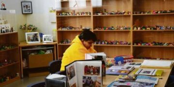 Έφυγε από τη ζωή το «κοριτσάκι με τις ξύστρες» από τα Βαλτόνερα Φλώρινας που είχε μπει στο βιβλίο Γκίνες