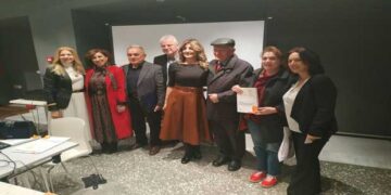 Επίσκεψη της Βουλευτή ΠΕ Κοζάνης κ. Καλλιόπης Βέττα στο Ειδικό Εργαστήρι, το ΚΔΑΠ – ΜΕΑ του Δήμου Κοζάνης και την Κοιν. Σ. Επ. ‘’ΑΠ.ΑΝ.Ε.Μ.Ο΄΄