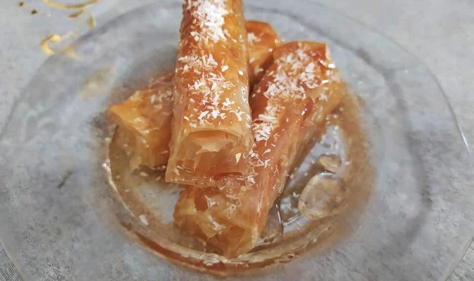 Μαγειρεύοντας με την Αρετή:  Φλογέρες ινδοκάρυδου νηστίσιμες