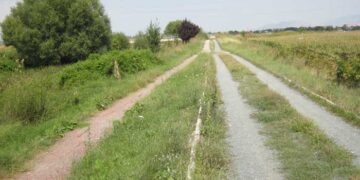 Περπάτημα στο κανάλι της Πτολεμαΐδας. Έτος 2020 εν μέσω πανδημίας κορονοϊού