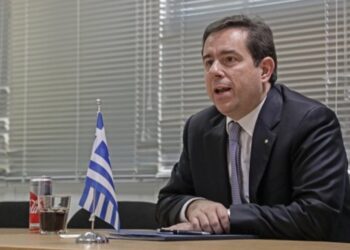 Μηταράκης: Τέλος τα επιδόματα και οι παροχές σε όσους έχουν άσυλο