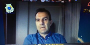 «Όχι» στην επιβολή της καραντίνας στην Καστοριά είπε πριν από λίγο στο Περιφερειακό Συμβούλιο Δυτικής Μακεδονίας, ο Δήμαρχος Γιάννης Κορεντσίδης