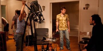 ” ΚΑΘΗΣΤΕ ΜΕΣΑ ” Η προφητική ταινία μικρού μήκους του Στάθη Αθανασίου 13 χρόνια πριν- Του Θωμά Λιοσάτου