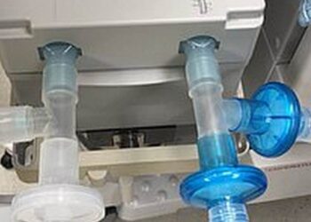 “Πατέντα” στο νοσοκομείο Βέροιας: Οξυγόνο σε τέσσερις με έναν αναπνευστήρα