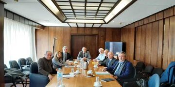 Αποκαταστάθηκε το καλό κλίμα μεταξύ Θεοδωρικάκου και Συντονιστών Αποκεντρωμένων Διοικήσεων “Ο Υπουργός δεν αμφισβήτησε ποτέ το θεσμό”, σύμφωνα με ανακοίνωση των Συντονιστών