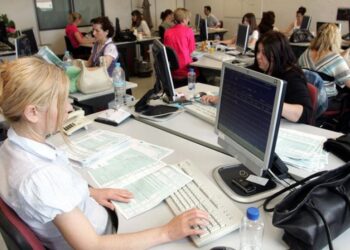 Κορωνοϊός: Σχέδιο λειτουργίας με προσωπικό ασφαλείας σε Δημόσιο και ΔΕΚΟ