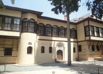 Ιερά Μητρόπολη Σερβίων και Κοζάνης: Ιερές  Ακολουθίες  της  Μεγάλης  Τεσσαρακοστής